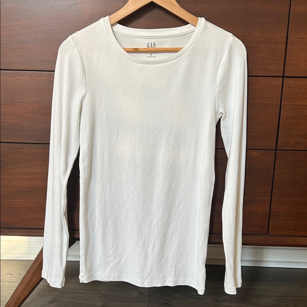 GAP Women's White Long Sleeve cotton Top